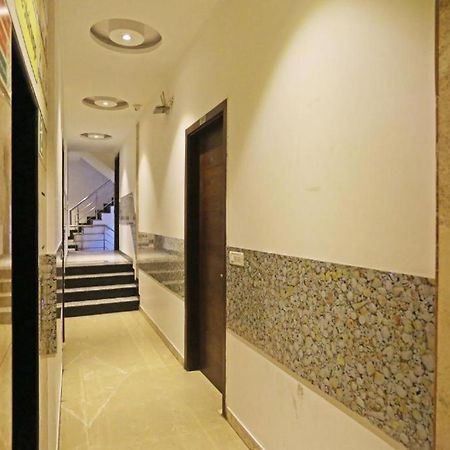 Hotel Urban Luxury New Delhi Exteriör bild