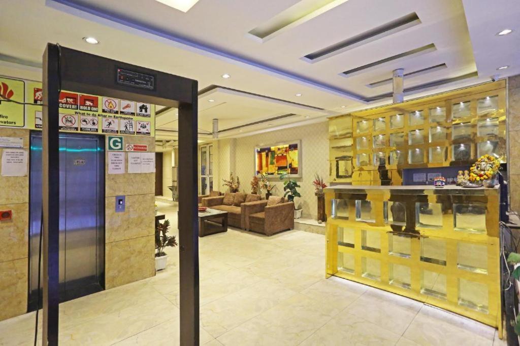 Hotel Urban Luxury New Delhi Exteriör bild
