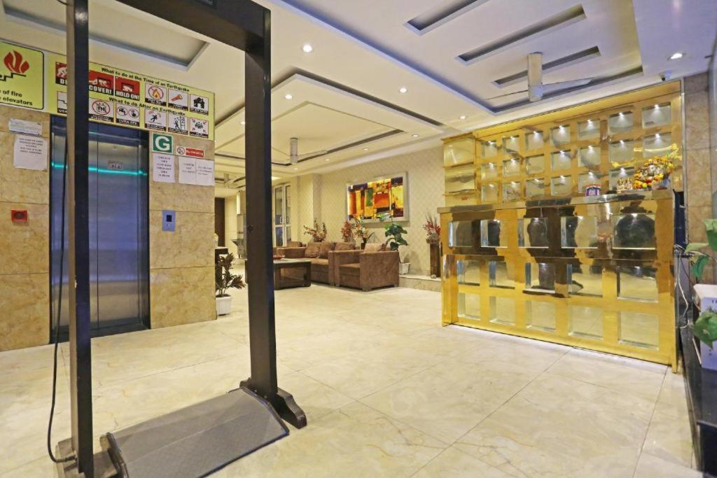Hotel Urban Luxury New Delhi Exteriör bild