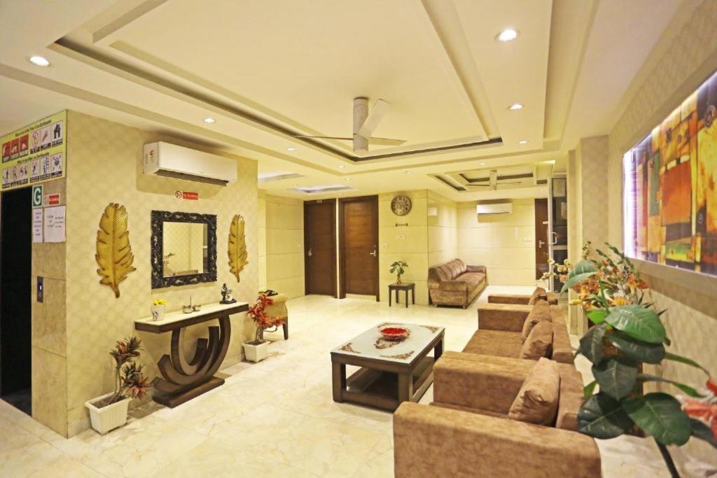 Hotel Urban Luxury New Delhi Exteriör bild
